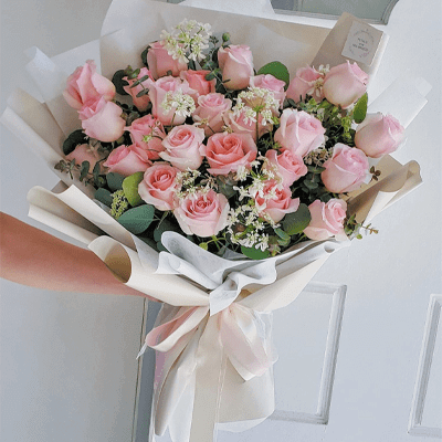 Valentine Day Flowers Bouquet