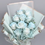 Beauty of Blue and Roses: A Bouquet Elegance