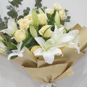 Luminous Harmony: Classic Freestyle Bouquet with Lily, Creme Rose, and Spray Rose in Brown and White