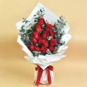 Million Smiles: 15 Red Roses, Pure Delight