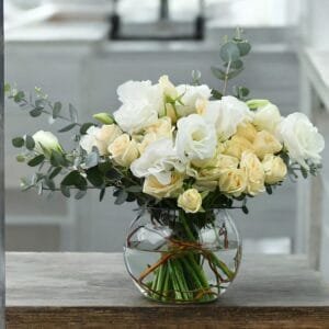Spray Roses with White Lisianthus in Fish Bowl